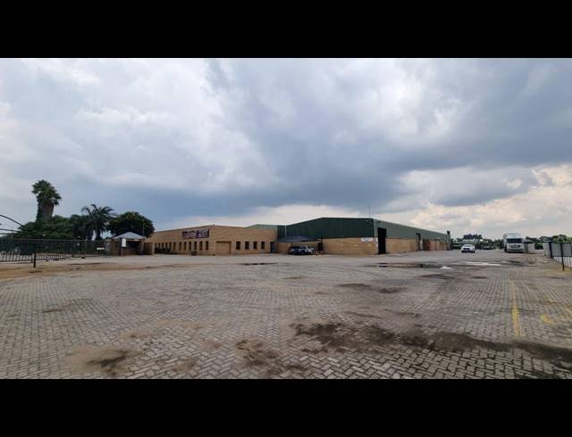 6,972M² WAREHOUSE TO LET IN HUGHES